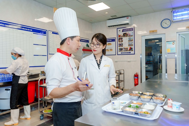 Vinschool và Vinmec ký thỏa thuận hợp tác toàn diện, nâng chuẩn chăm sóc sức khỏe mầm non cho hơn 15.000 học sinh