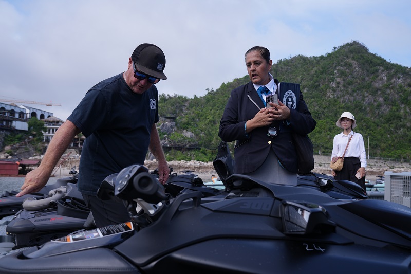 Show diễn jetski bắn pháo hoa đăng ký m88 Cát Bà vượt qua vòng thẩm định Guinness, xác lập hai kỷ lục thế giới trên biển