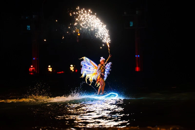 Show diễn jetski bắn pháo hoa tại Cát Bà vượt qua vòng thẩm định Guinness, xác lập hai kỷ lục thế giới trên biển