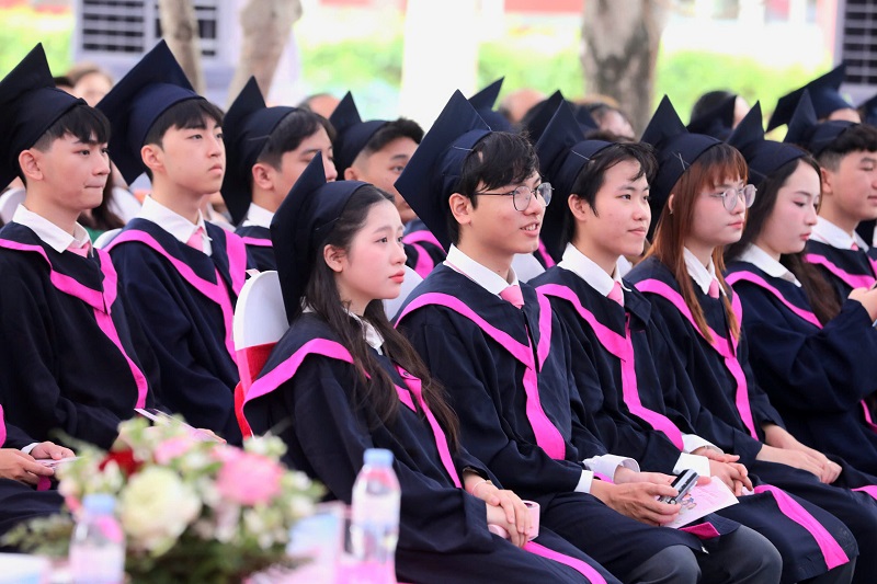 TH School Vinh: Lễ tốt nghiệp đầu tiên đánh dấu thành công mô hình giáo dục quốc tế tại Nghệ An