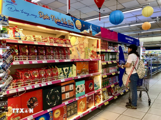 Giải pháp thực hiện Kế hoạch phát triển m m88 tế-xã hội với mục tiêu tăng trưởng 8% trở lên