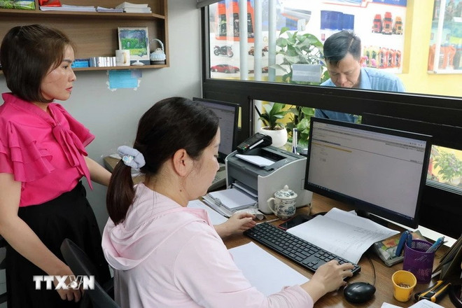 Những chính sách có hiệu lực trong tháng 6/2025: Dừng cấp thẻ Bảo hiểm y tế giấy