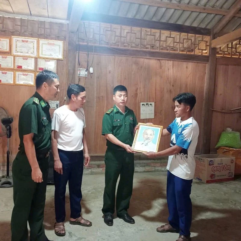 Bộ đội biên phòng góp phần bảo vệ nền tảng tư tưởng của Đảng nơi vùng biên xứ Thanh
