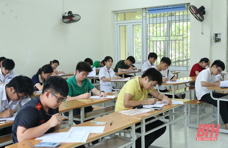Kỳ thi tuyển sinh vào lớp 10 THPT công lập và Trường THPT Chuyên Lam Sơn kết thúc an toàn, đúng quy chế