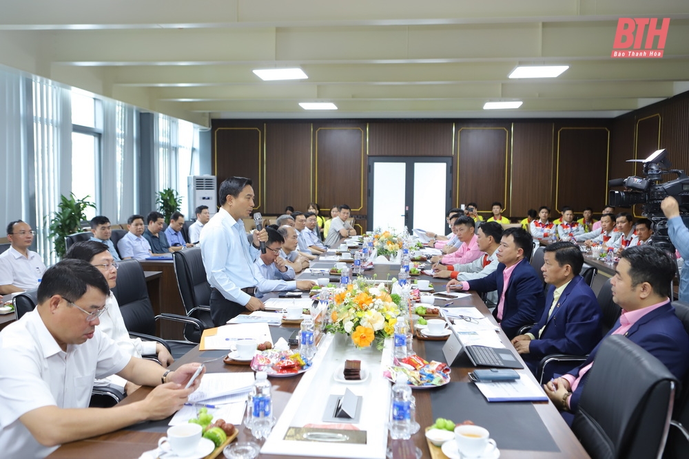 Bí thư Tỉnh ủy Nguyễn Doãn Anh kiểm tra tình hình sản xuất tại Nhà máy Cơ khí công nghệ cao m88 cá cược thể thao trực tuyến và Công ty Xi măng m88 cá cược thể thao trực tuyến