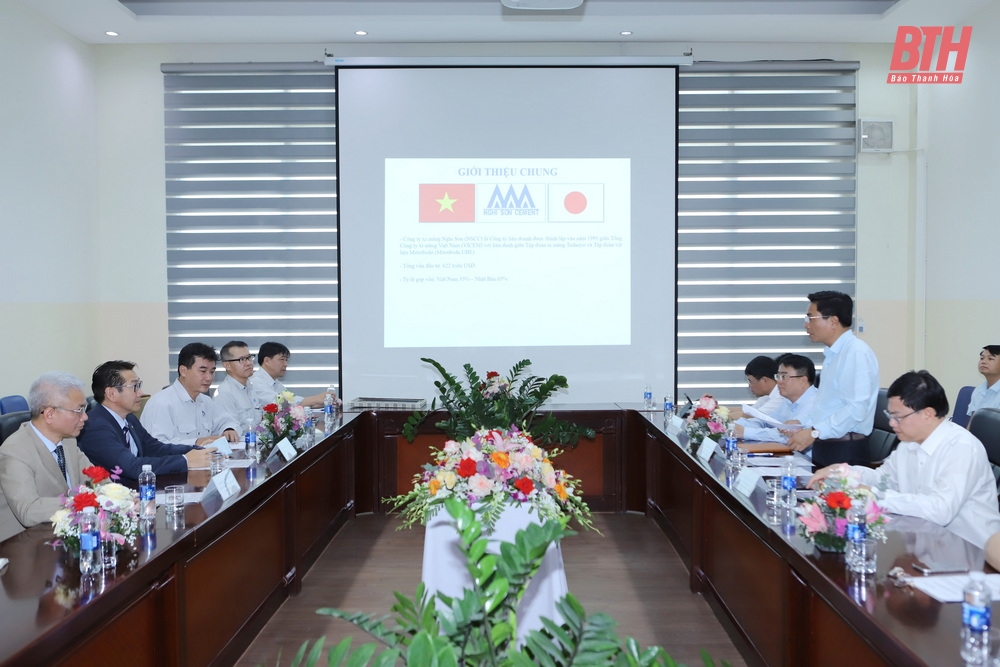 Bí thư Tỉnh ủy Nguyễn Doãn Anh kiểm tra tình hình sản xuất tại Nhà máy Cơ khí công nghệ cao m88 cá cược thể thao trực tuyến và Công ty Xi măng m88 cá cược thể thao trực tuyến