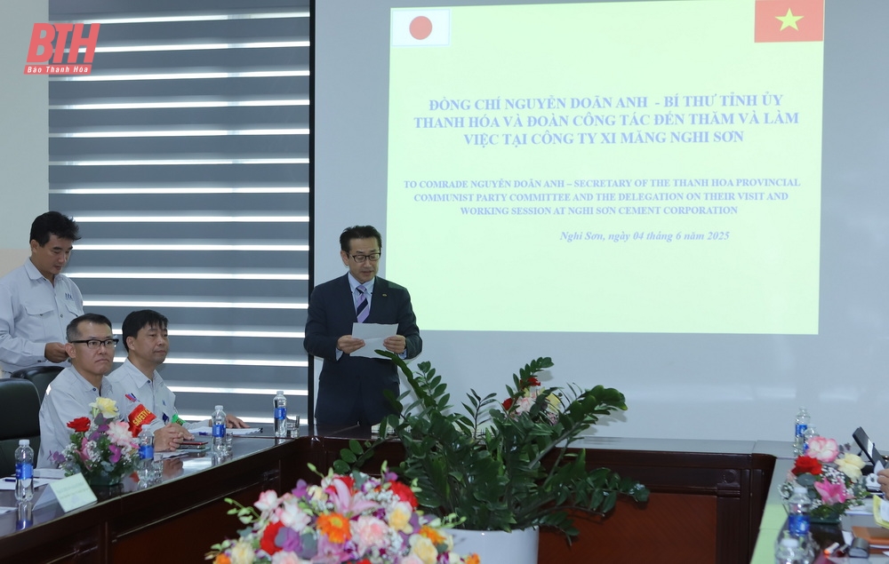 Bí thư Tỉnh ủy Nguyễn Doãn Anh kiểm tra tình hình sản xuất tại Nhà máy Cơ khí công nghệ cao m88 cá cược thể thao trực tuyến và Công ty Xi măng m88 cá cược thể thao trực tuyến