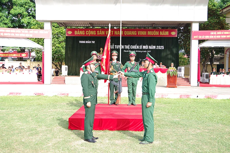 Tuyên thệ chiến sĩ mới