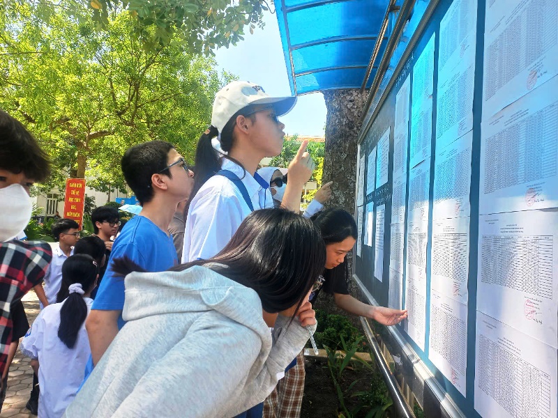 Gần 43.000 thí sinh Thanh Hóa làm thủ tục đăng ký dự thi vào lớp 10 THPT