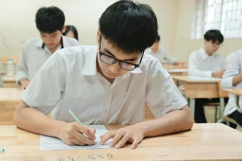Trường đại học đột ngột bỏ khối C: Bộ GD&ĐT đề nghị điều chỉnh, đảm bảo quyền lợi thí đăng ký m88