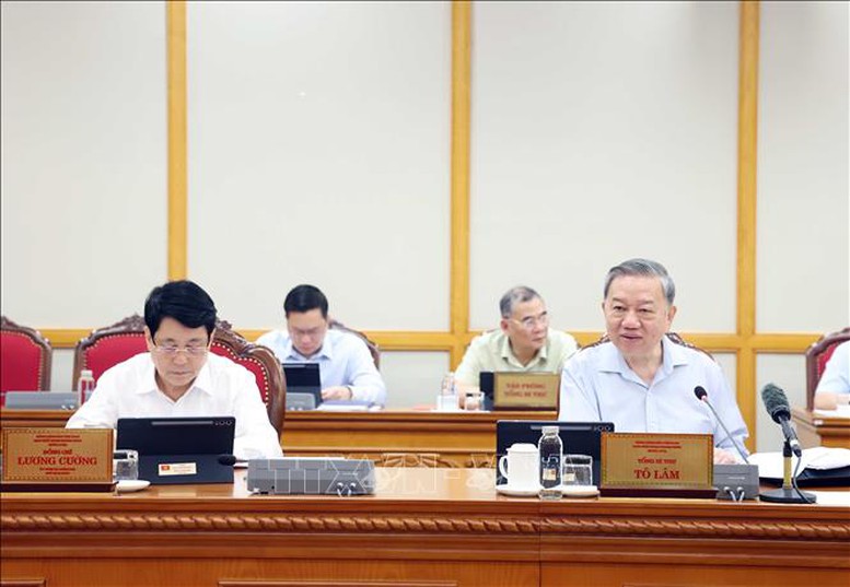 Tổng Bí thư: Bố trí, sắp xếp cán bộ đúng nguyên tắc, không để phát sinh vấn đề phức tạp nội bộ