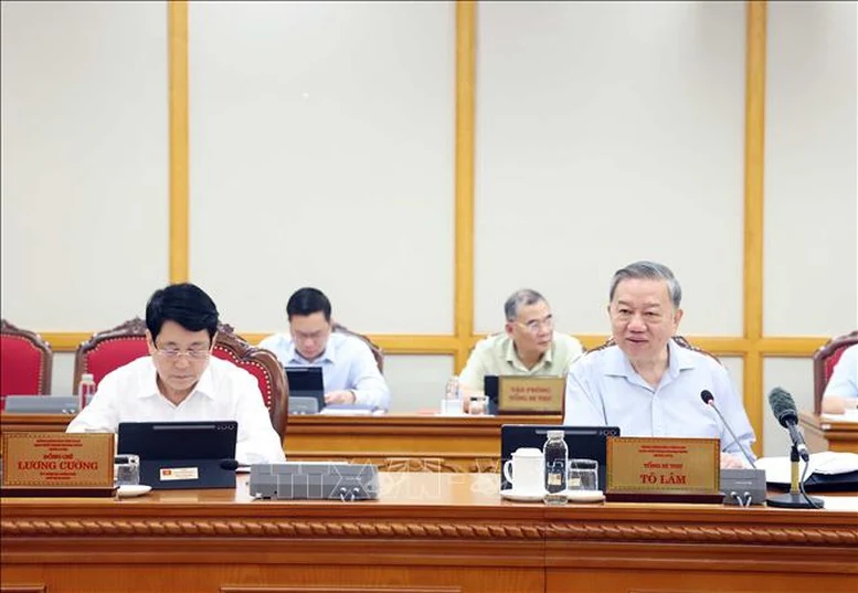 Tổng Bí thư: Bố trí, sắp xếp cán bộ đúng nguyên tắc, không để phát sinh vấn đề phức tạp nội bộ