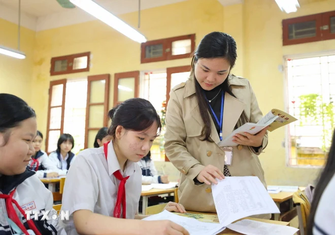 Thủ tướng: Ưu tiên bố trí ngân sách bảo đảm tổ chức dạy học 2 buổi mỗi ngày