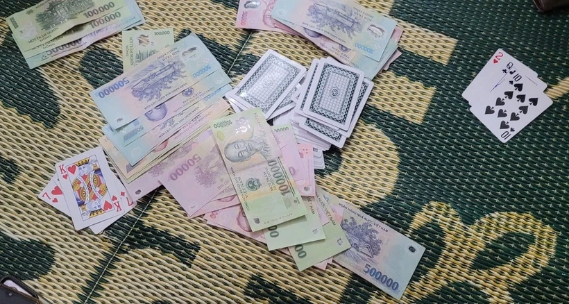 Truy nã 4 bị can trong vụ án đánh bạc, tổ chức đánh bạc quy mô lớn