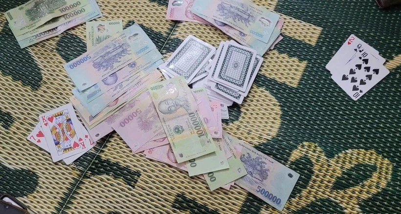 Truy nã 4 bị can trong vụ án đánh bạc, tổ chức đánh bạc quy mô lớn