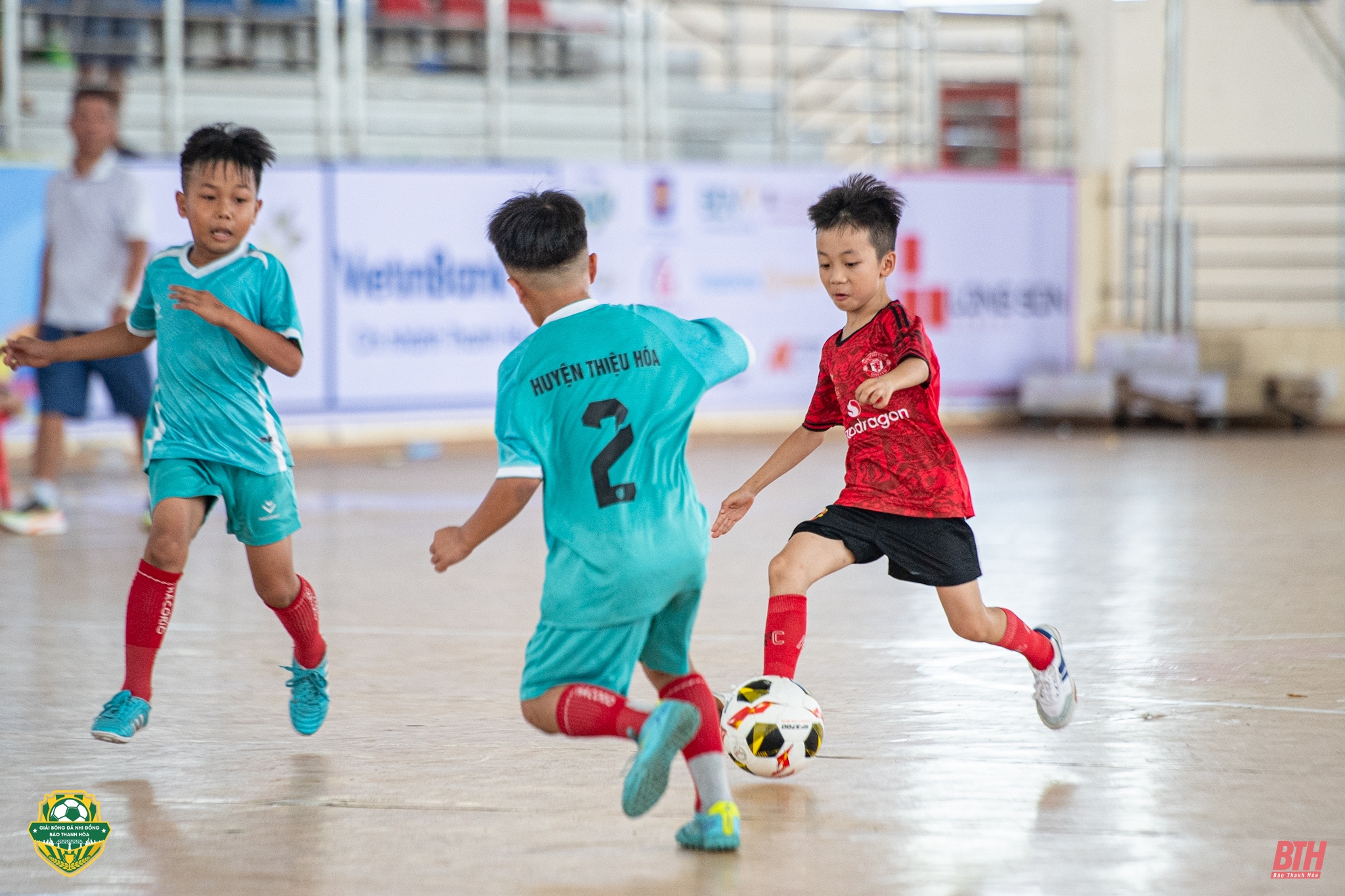 Giải Bóng đá Nhi đồng Báo Thanh Hoá lần thứ IV: Xác định 3 đội bóng đầu tiên giành vé vào tứ kết U8