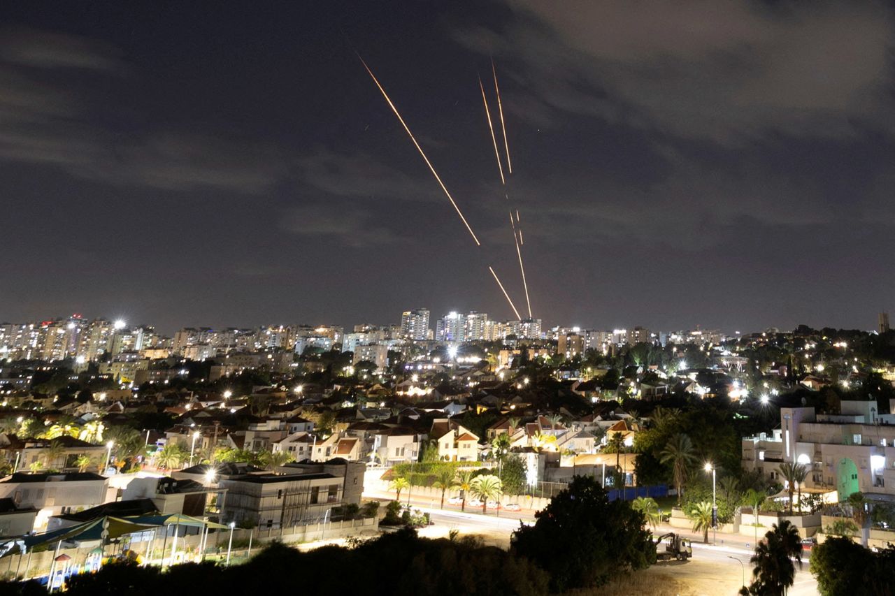 Iran dùng vũ khí gì để trả đũa Israel?