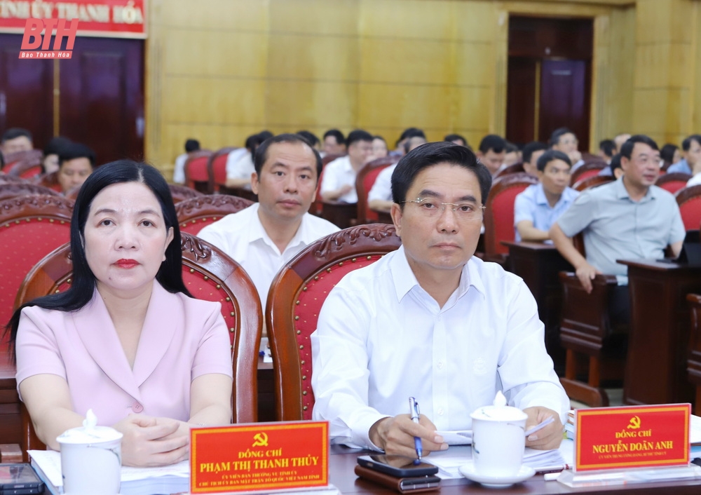Tập huấn chuyên môn, nghiệp vụ công tác tổ chức xây dựng Đảng, quản lý nhà nước, tổ chức và hoạt động của MTTQ, các đoàn thể vao m88 trị ở cấp xã (mới)