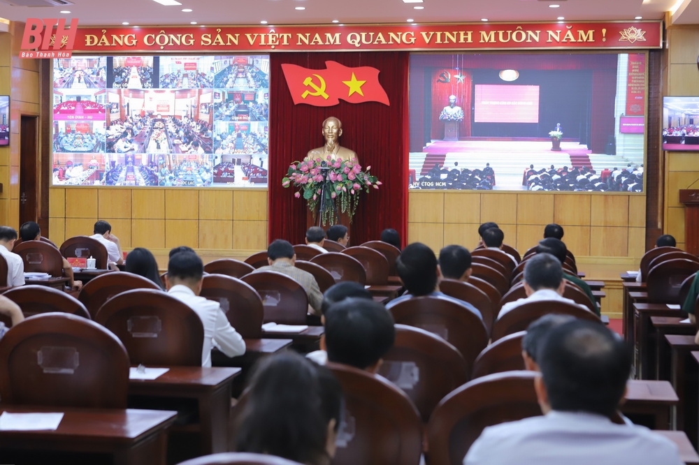 Tập huấn chuyên môn, nghiệp vụ công tác tổ chức xây dựng Đảng, quản lý nhà nước, tổ chức và hoạt động của MTTQ, các đoàn thể vao m88 trị ở cấp xã (mới)
