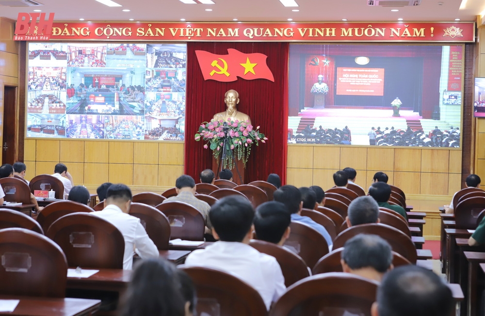 Tập huấn chuyên môn, nghiệp vụ công tác tổ chức xây dựng Đảng, quản lý nhà nước, tổ chức và hoạt động của MTTQ, các đoàn thể vao m88 trị ở cấp xã (mới)