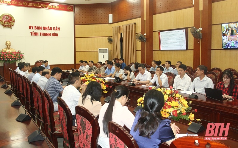 Triển khai nhiệm vụ cải cách thủ tục hành chính phục vụ chính quyền địa phương hai cấp