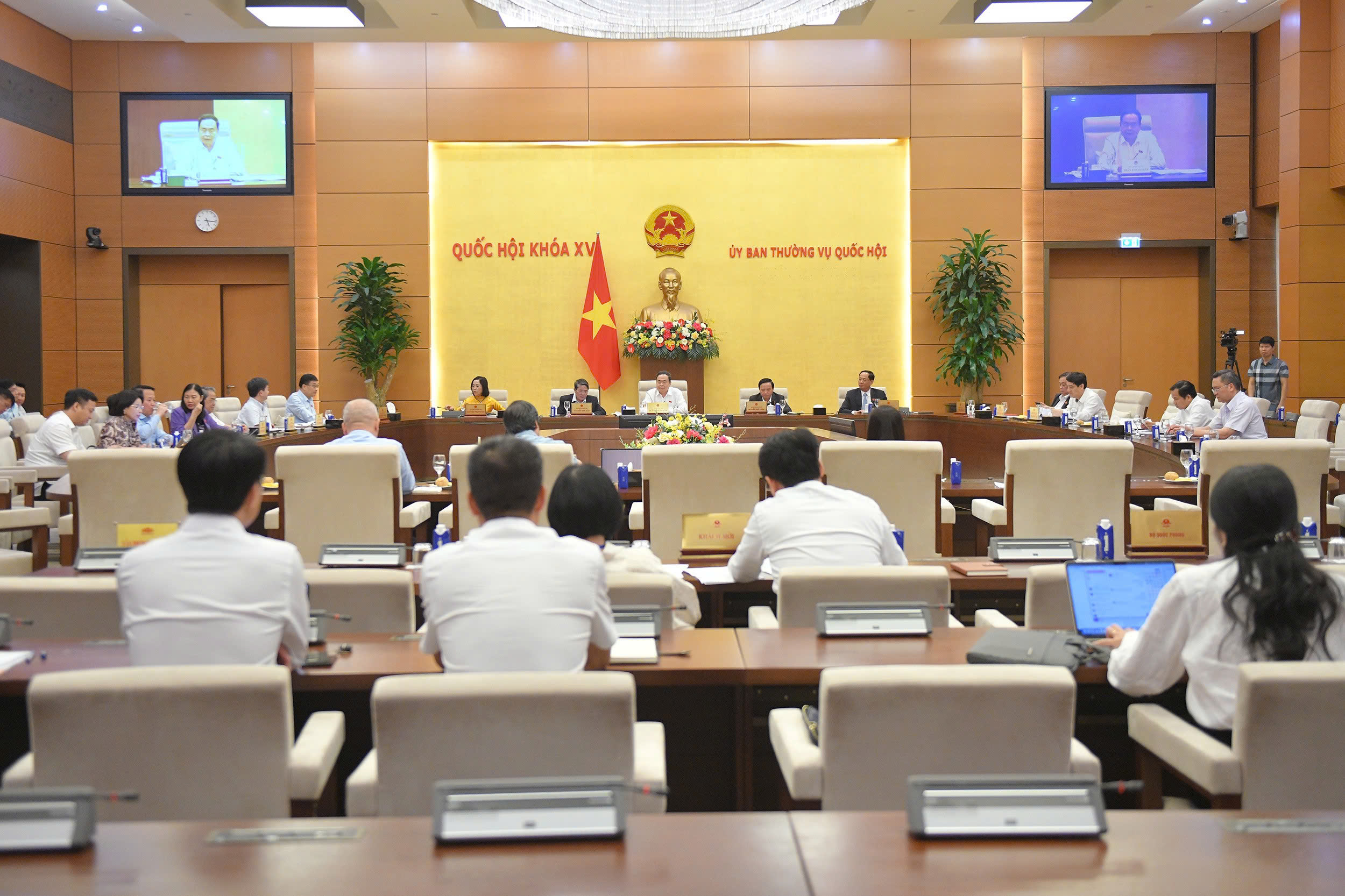 Chủ tịch Quốc hội chủ trì cuộc họp về công tác chuẩn bị Phiên cá cược bóng đá m88 và trả lời cá cược bóng đá m88
