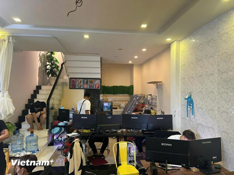 Triệt phá nhóm chiếm đoạt 21.000 thẻ tín dụng