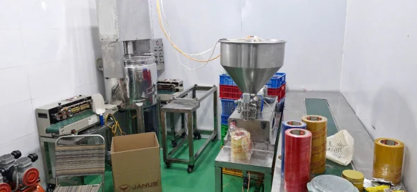 Phá đường dây sản xuất tiêu thụ mỹ phẩm giả bằng hóa chất quy mô lớn