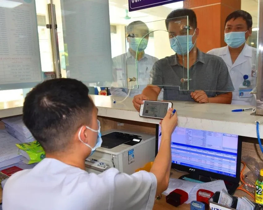 BHXH Việt Nam: Chấm dứt tình trạng người bệnh muốn mát phải đóng thêm tiền