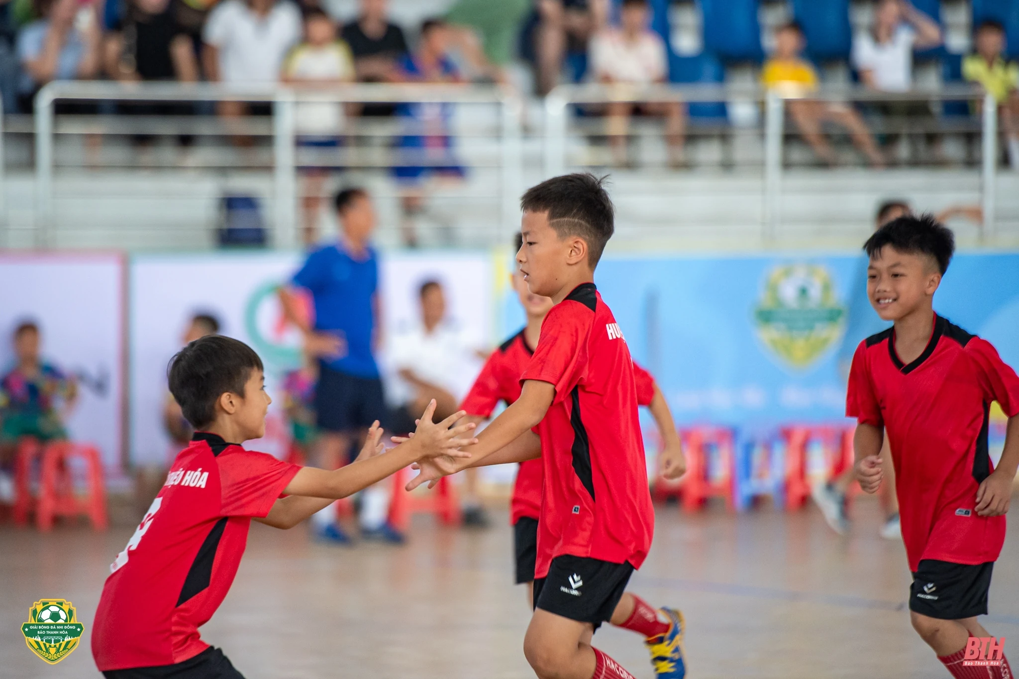 Thiệu Hoá giành vé bán kết sau chiến thắng thuyết phục trước Ngọc Lặc