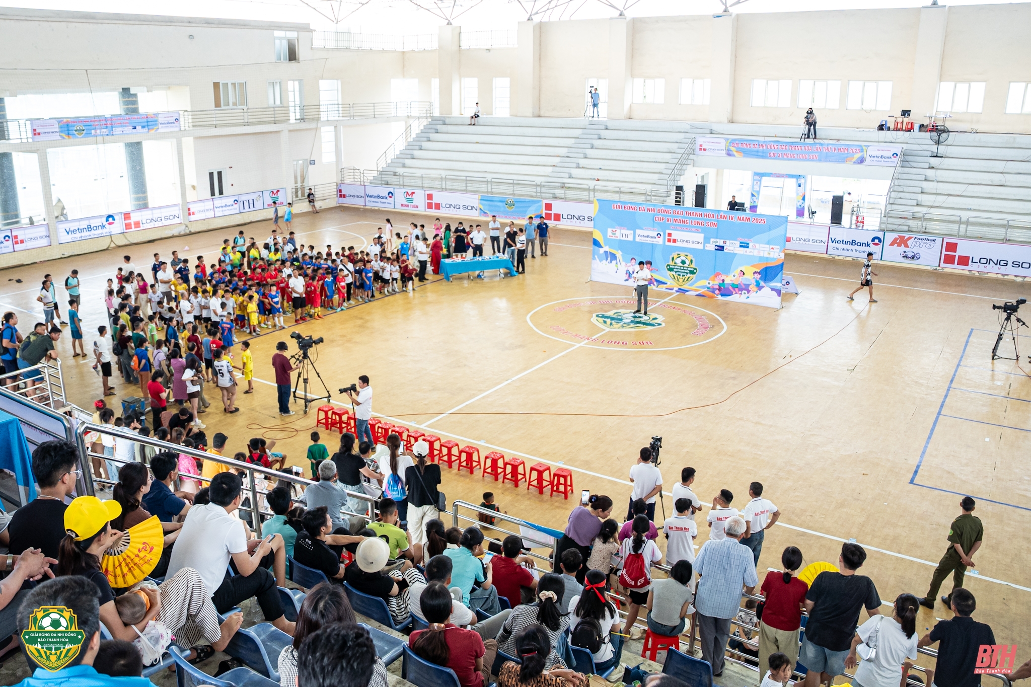 U8 Thiệu m88 the thao và U10 Nghi Sơn đăng quang giải Bóng đá Nhi đồng Báo Thanh m88 the thao lần thứ IV năm 2025 - Cúp Xi măng Long Sơn