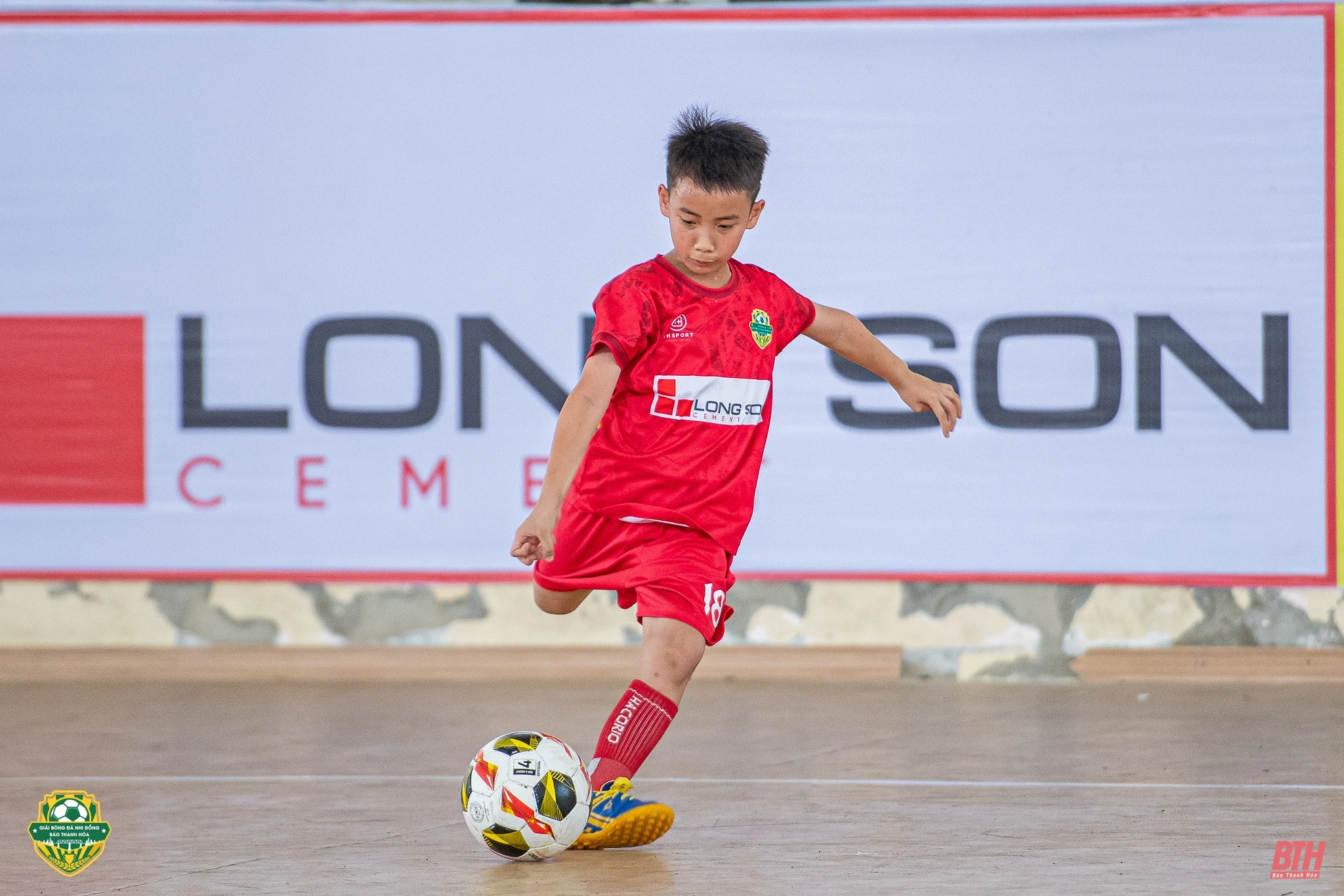 U8 Thiệu Hóa và U10 Nghi Sơn đăng quang giải Bóng đá Nhi đồng Báo Thanh Hóa lần thứ IV năm 2025 - Cúp Xi măng Long Sơn