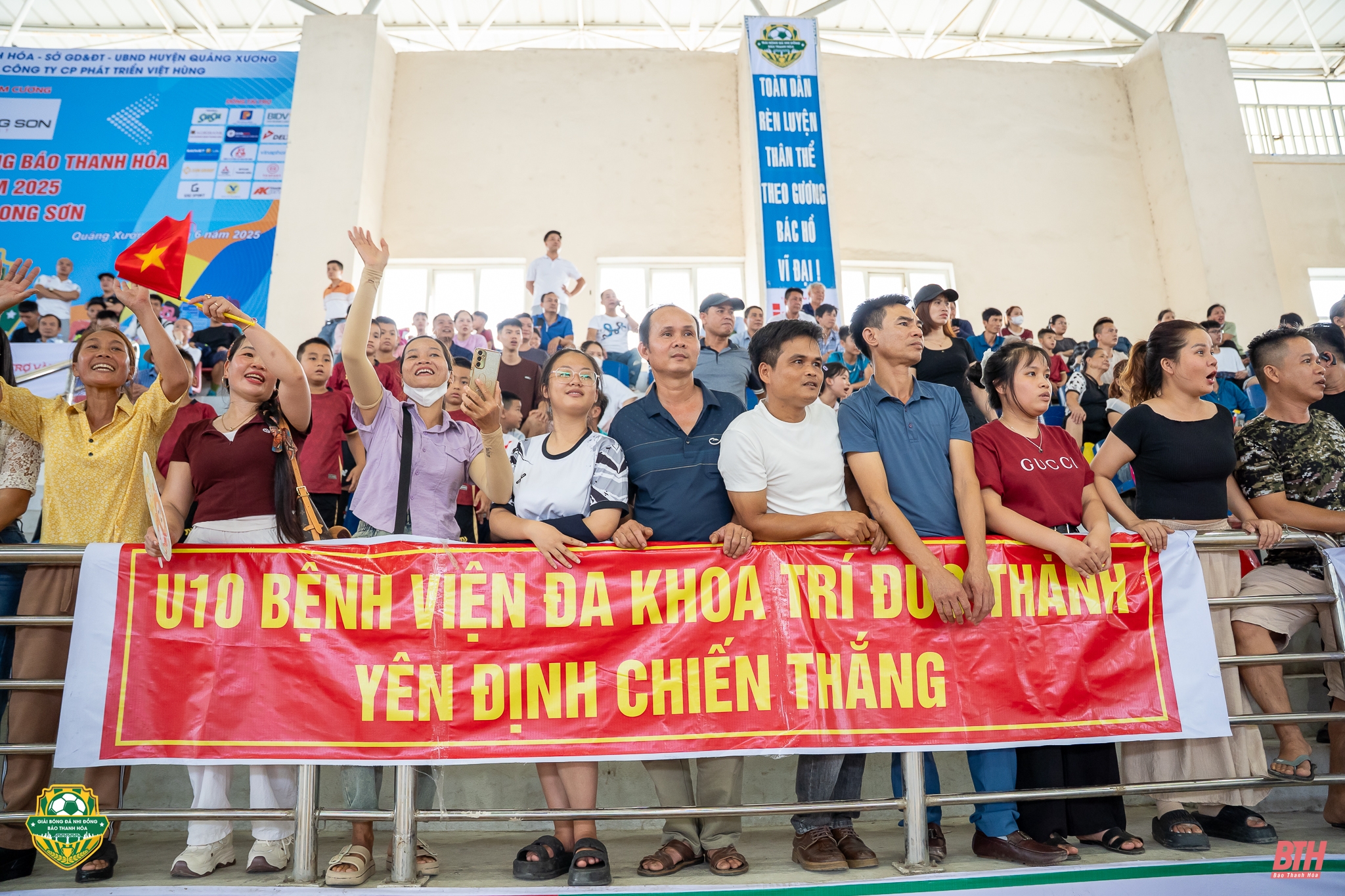 U8 Thiệu m88 the thao và U10 Nghi Sơn đăng quang giải Bóng đá Nhi đồng Báo Thanh m88 the thao lần thứ IV năm 2025 - Cúp Xi măng Long Sơn