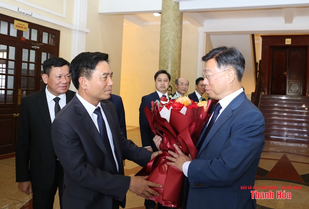 Bí thư Tỉnh ủy Nguyễn Doãn Anh tiếp xã giao thị trưởng TP Seongnam (Hàn Quốc)