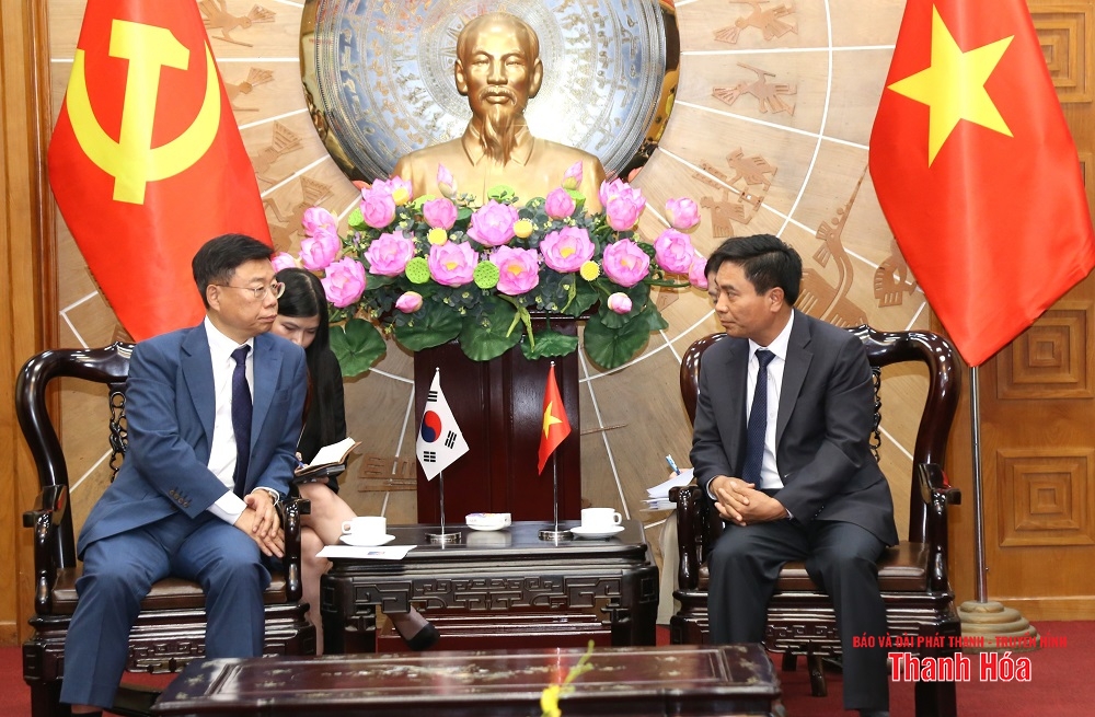 Bí thư Tỉnh ủy Nguyễn Doãn Anh tiếp xã giao thị trưởng TP Seongnam (Hàn Quốc)