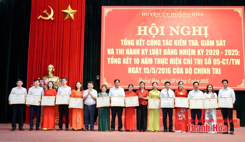 Tiếp tục đẩy mạnh học tập và làm theo tư tưởng, đạo đức, phong cách Hồ Chí Minh: Khắc ghi lời Bác, quyết tâm xây dựng Thanh Hóa thành tỉnh kiểu mẫu