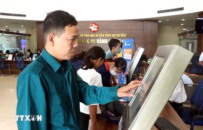 Thực hiện thủ tục hành chính thông suốt khi triển khai chính quyền địa phương 2 cấp