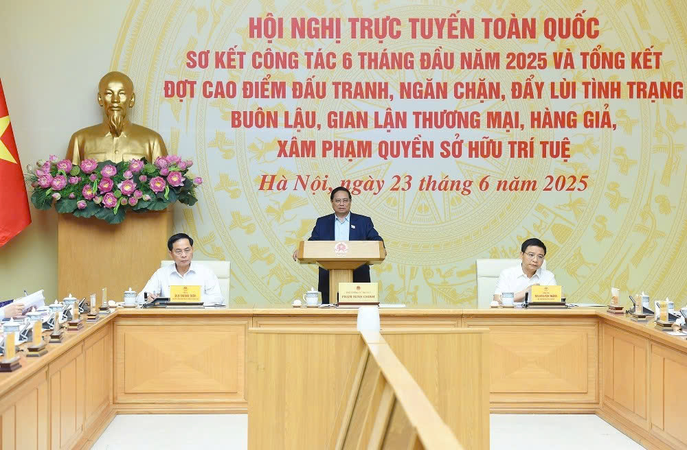 Kiên quyết không khoan nhượng với buôn lậu, gian lận thương mại, hàng giả, xâm phạm quyền sở hữu trí tuệ