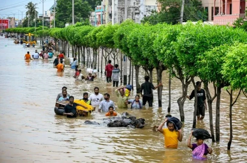 Mưa lũ kéo dài 9 ngày tại Ấn Độ khiến 34 người thiệt mạng