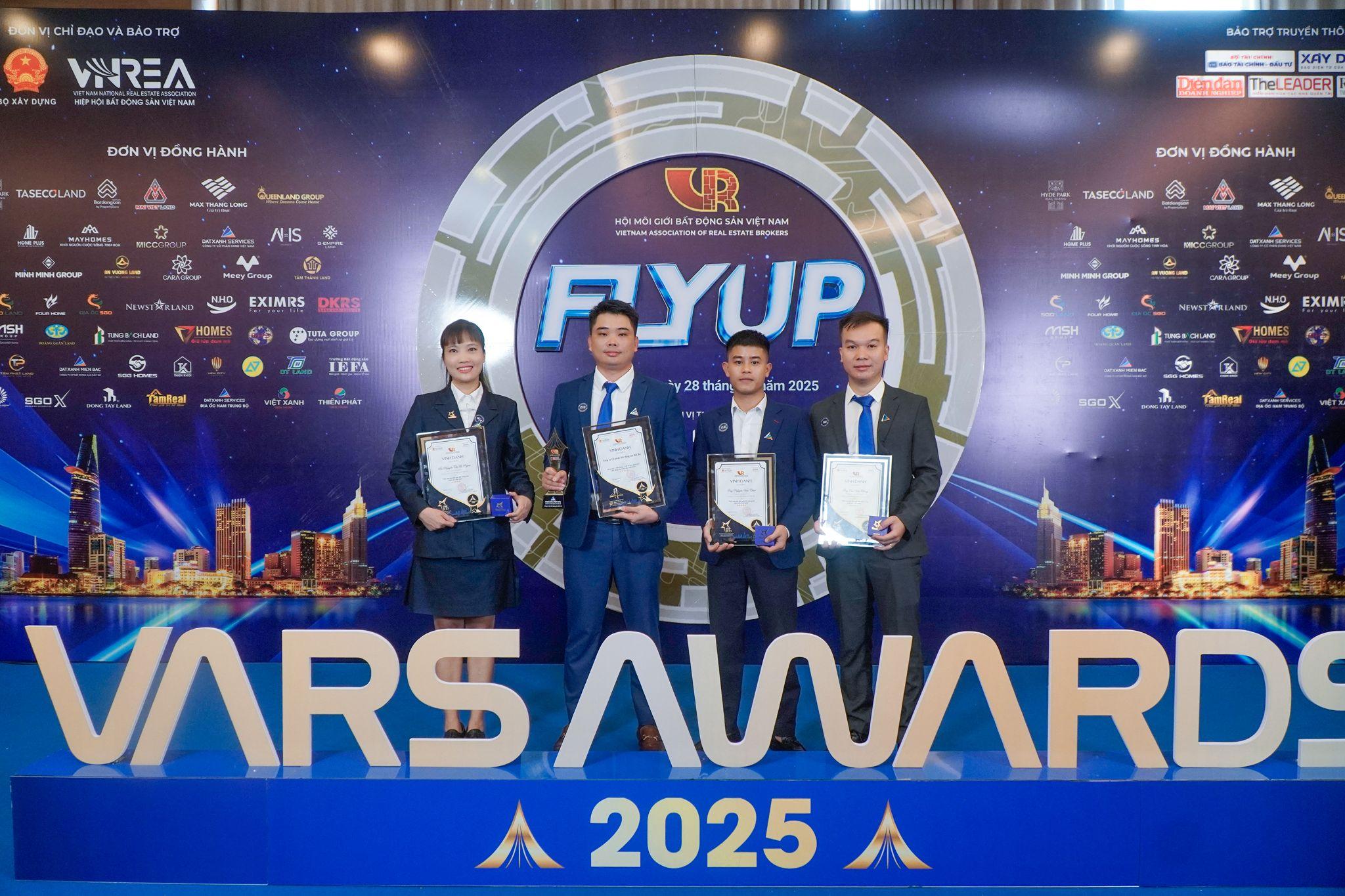 Bất động sản Bắc Bộ được vinh danh giải thưởng Cầu Vàng: Top 10 sàn giao dịch bất động sản xuất sắc Việt Nam