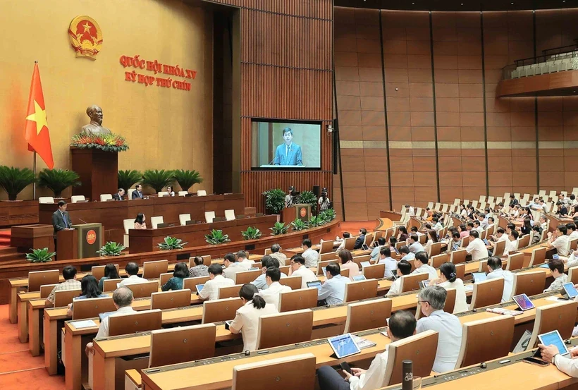 Ngày họp cuối cùng, Quốc hội biểu quyết thông qua 7 luật và 7 nghị quyết