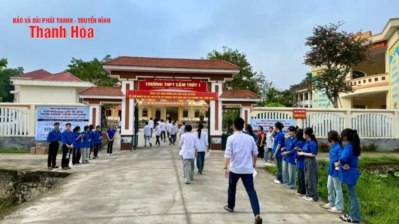 Hơn 6.500 m88 cá cược thể thao trực tuyến tình nguyện ra quân tiếp sức mùa thi