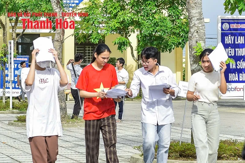 Thí sinh theo Chương trình GDPT 2006 hoàn thành môn thi cuối