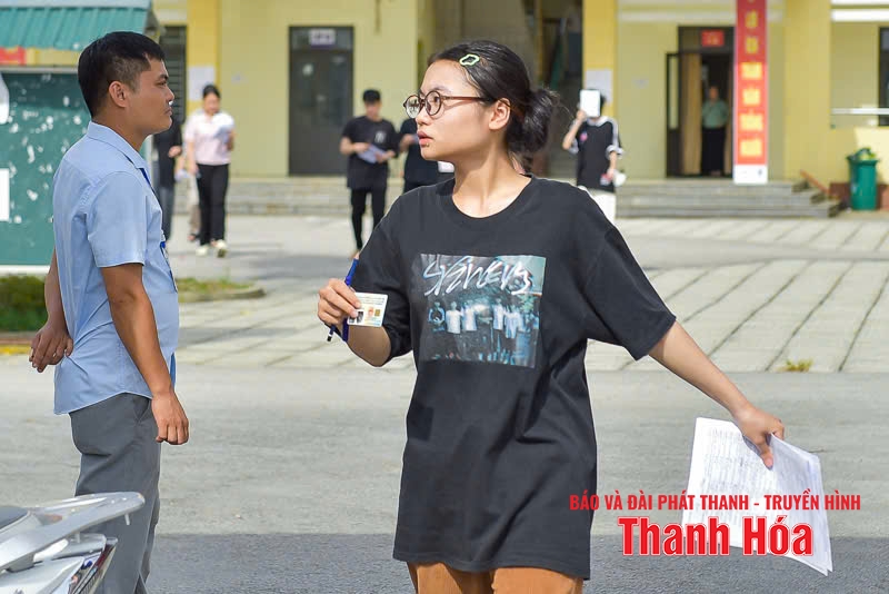 Thí sinh theo Chương trình GDPT 2006 hoàn thành môn thi cuối