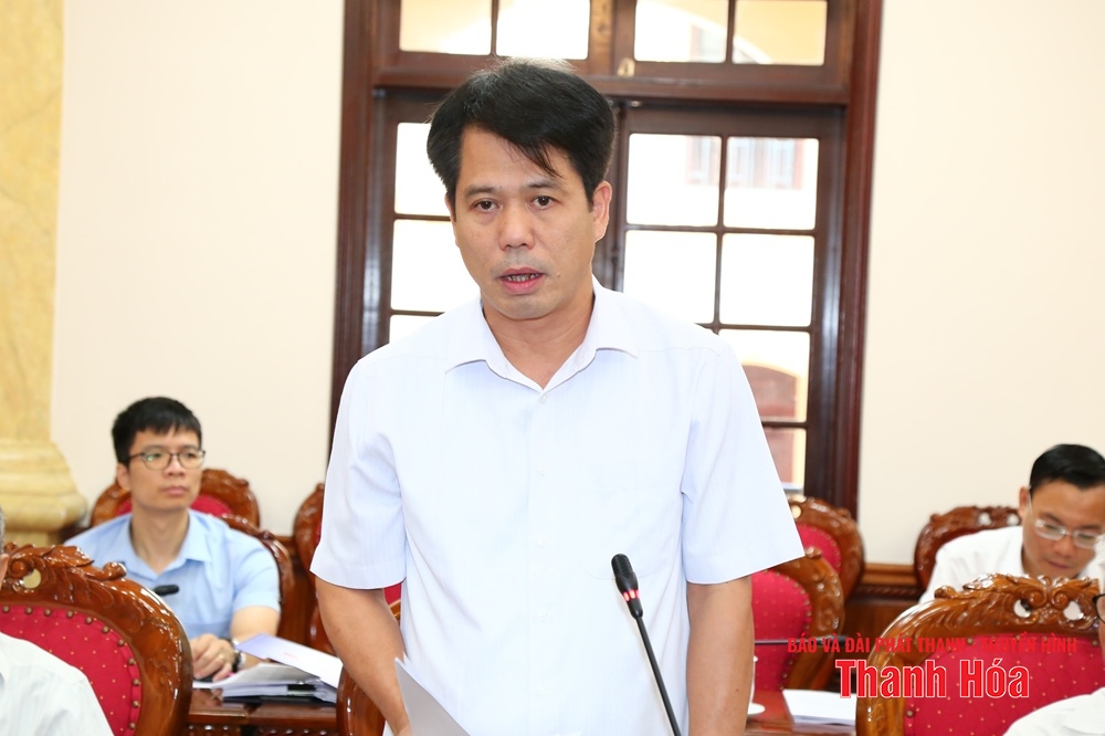 Các đồng chí nguyên lãnh đạo tỉnh góp ý vào dự thảo Báo cáo chính trị trình Đại hội Đảng bộ tỉnh lần thứ XX, nhiệm kỳ 2025-2030