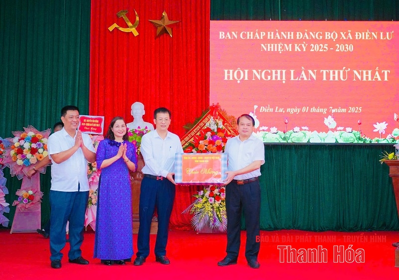 Ngày đầu chính quyền địa phương 2 cấp vận hành chính thức