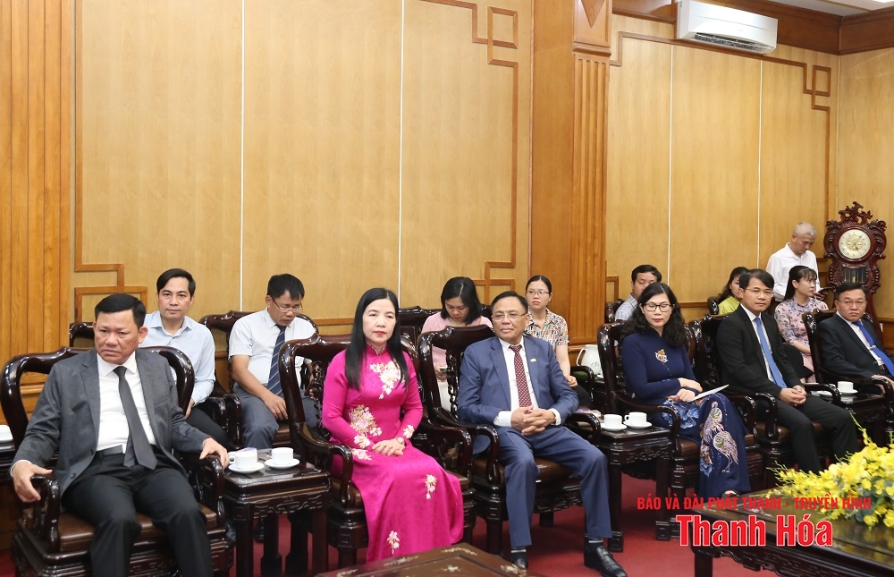 Bí thư Tỉnh ủy Nguyễn Doãn Anh tiếp xã giao Đại sứ đặc mệnh toàn quyền nước CHDCND Lào