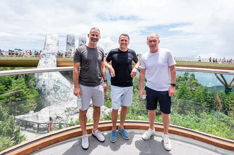 Ba huyền thoại bóng đá Michael Owen, Ryan Giggs, Paul Scholes trải nghiệm Ba Na Hills