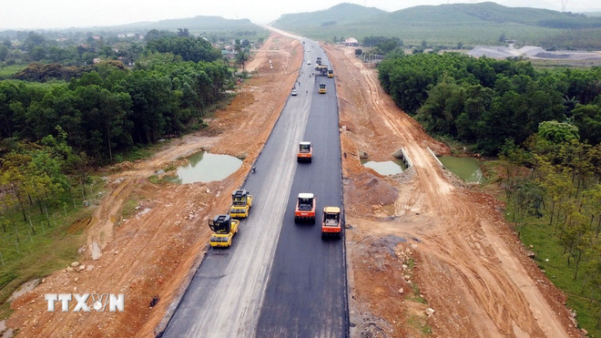 Thủ tướng: Tăng cường hiệu quả điều hành chính sách tiền tệ, chính sách tài khóa