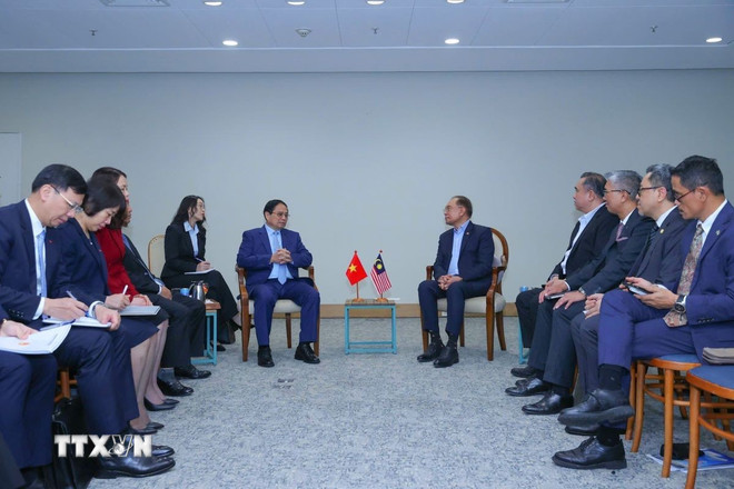 nhà cái m88 Phạm Minh Chính gặp nhà cái m88 Malaysia nhân Hội nghị BRICS